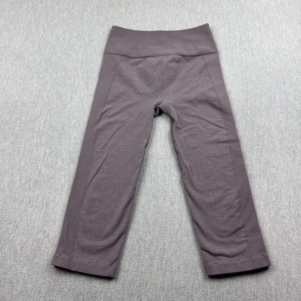 Lululemon Leggings Womens 6 Purple Free to Flow Crop High Rise 18" Gym Workout